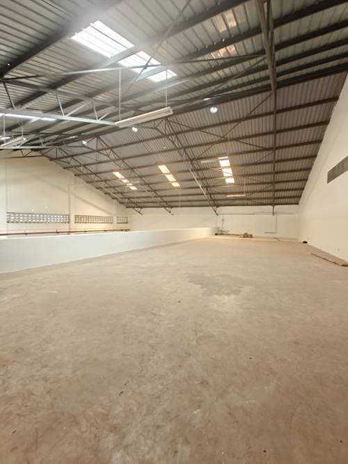 Godown for Sale in Baba Dogo Road